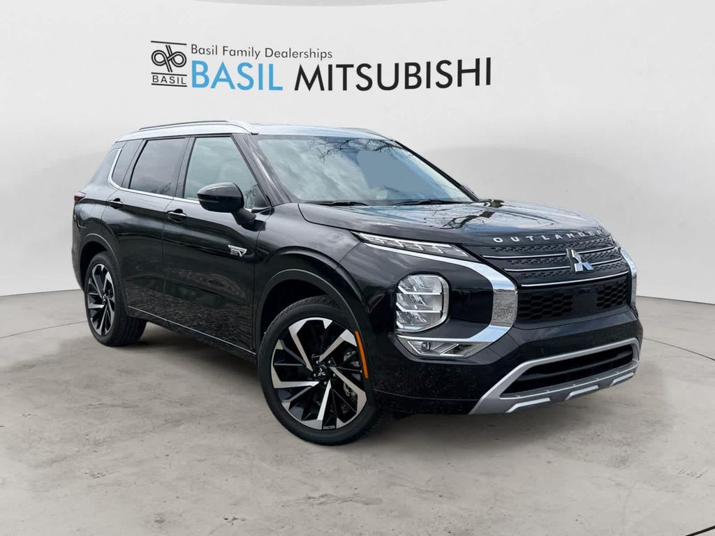 New 2025 Mitsubishi Outlander PHEV SEL