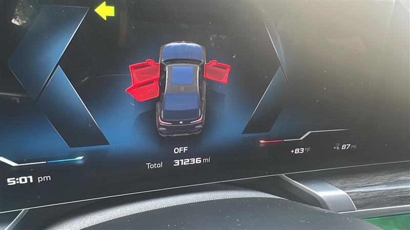 صورة مصغرة 25 لـ 2024 BMW I7 M70