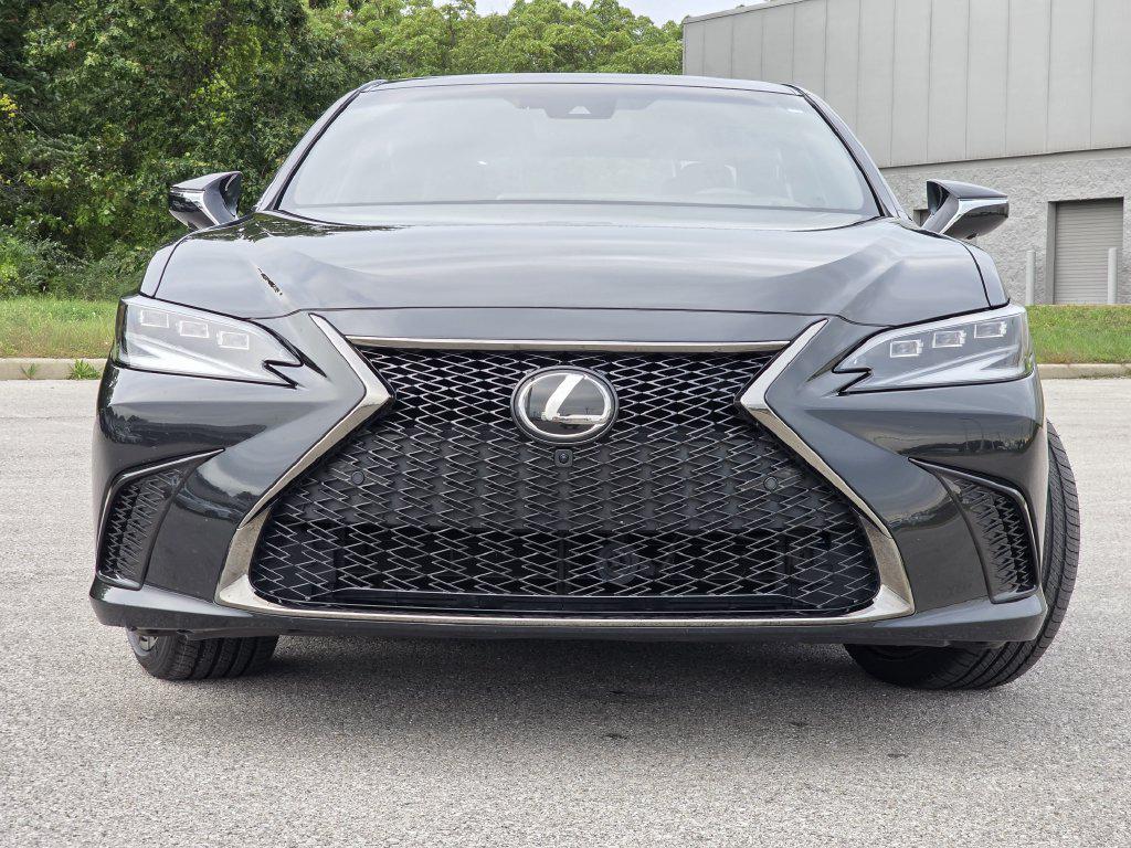 2024 Lexus ES 300H F SPORT HANDLING — фото 3
