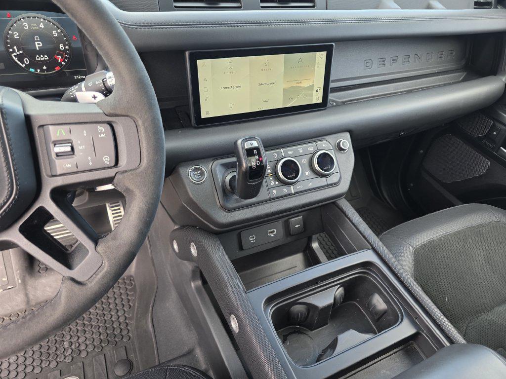 2022 LAND Rover DEFENDER 110 V8 — миниатюра 27