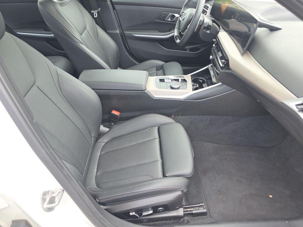 2025 BMW 330 XDRIVE — миниатюра 17