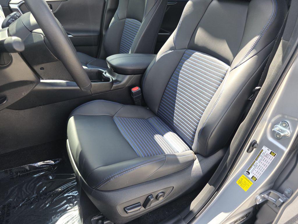 2024 Toyota RAV4 HYBRID SE 缩略图 17