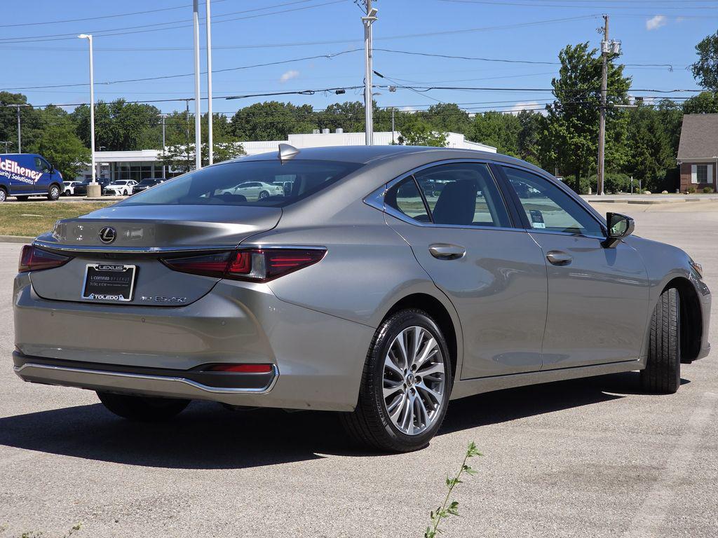 2021 Lexus ES 250 BASE — фото 9