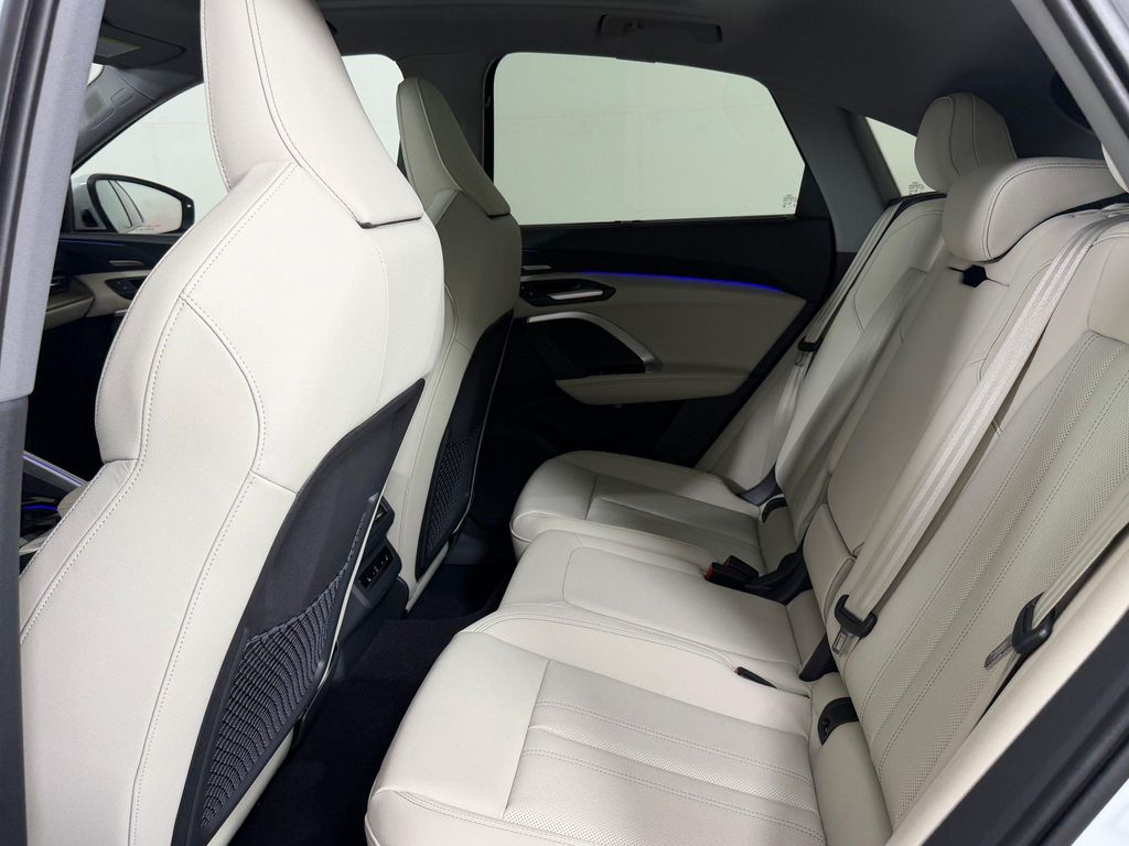 صورة مصغرة 23 لـ 2026 AUDI Q5 SPORTBACK PRESTIGE TFSI QUATTRO S TRONIC