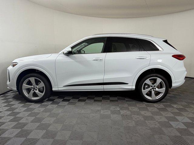 New 2026 Audi Q5 Premium Plus TFSI quattro S tronic