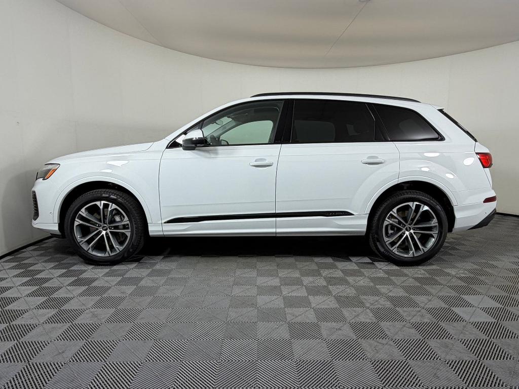 New 2026 Audi Q7 45 Premium Plus