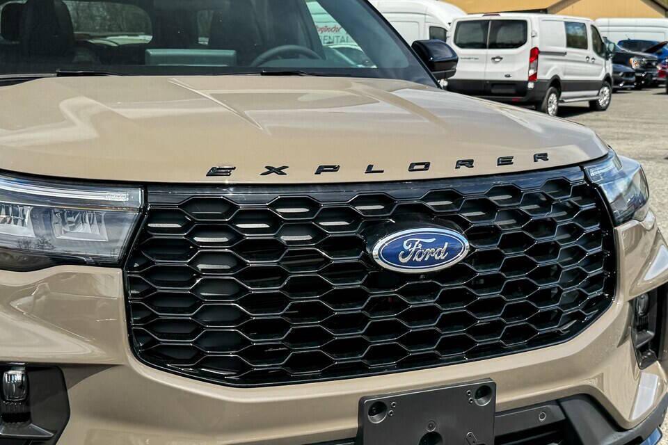 2026 FORD EXPLORER ST-LINE 照片 9