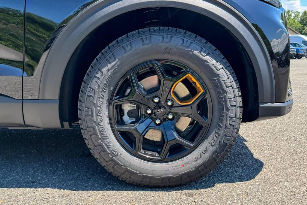 2026 FORD EXPLORER TREMOR 缩略图 17