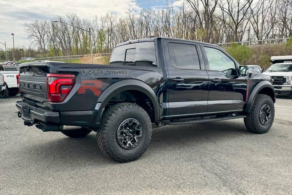 صورة 10 لـ 2026 FORD F-150 RAPTOR