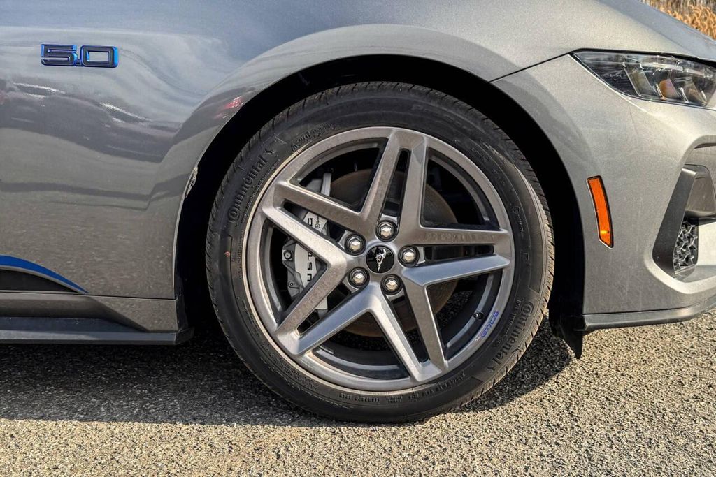 صورة مصغرة 15 لـ 2025 FORD MUSTANG GT PREMIUM