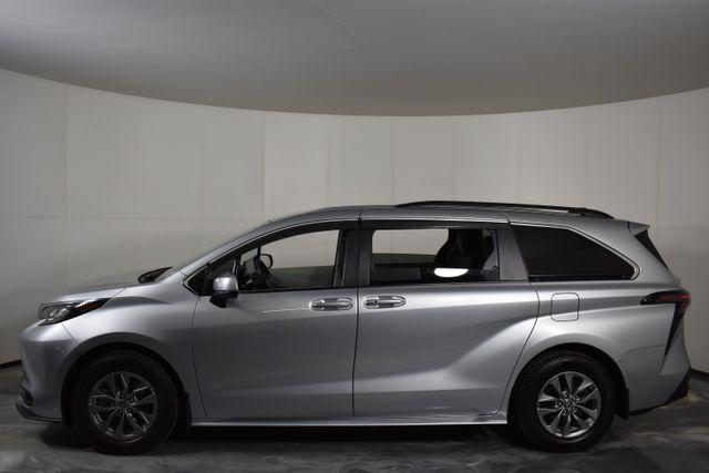 TOYOTA SIENNA - 5