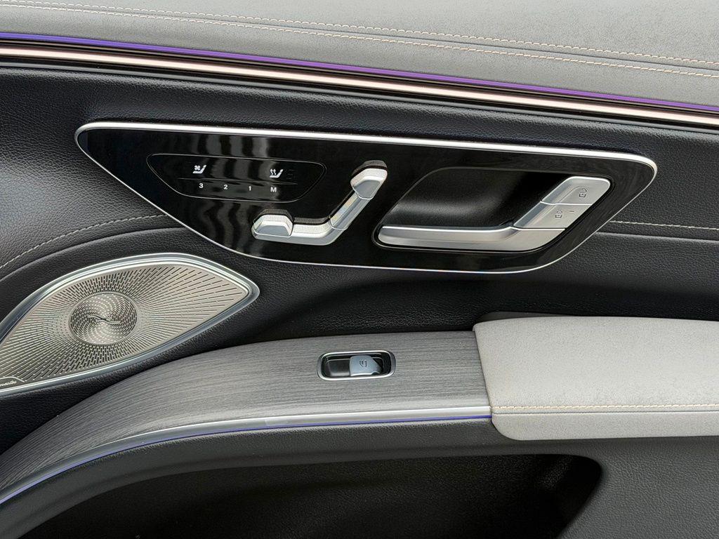 2023 Mercedes-BENZ EQS — миниатюра 33