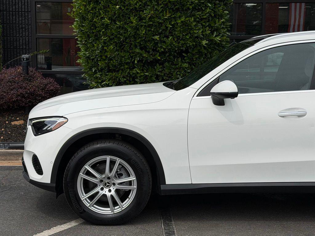 صورة 10 لـ 2025 Mercedes-BENZ GLC