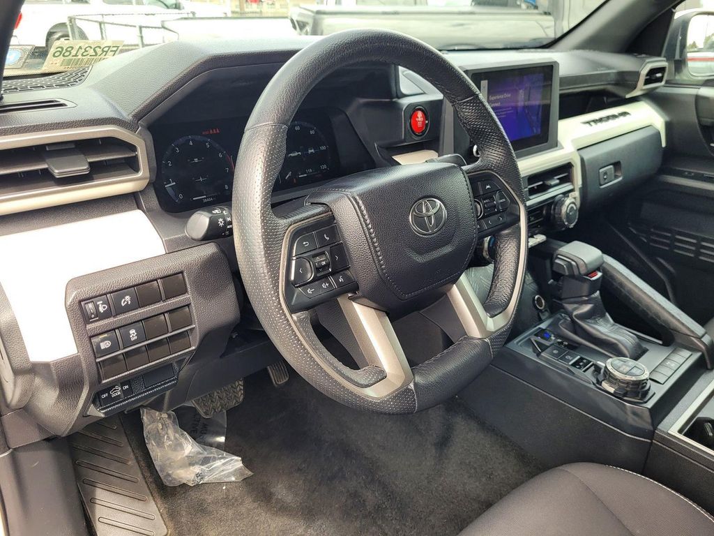 2024 Toyota TACOMA TRD OFF ROAD — миниатюра 11