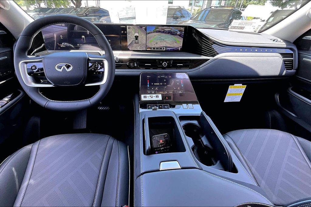 2027 Infiniti QX80 LUXE 照片 9