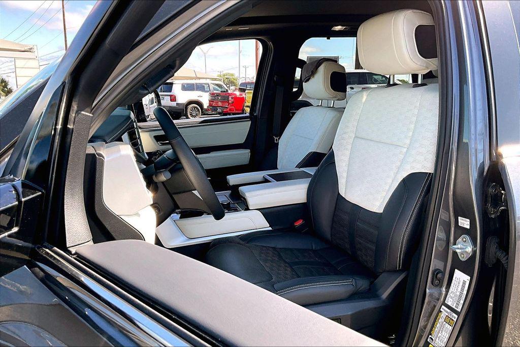 2024 Toyota SEQUOIA CAPSTONE 缩略图 36