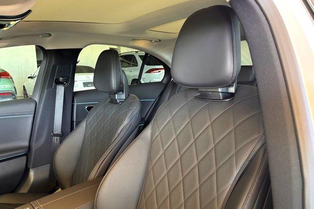 MERCEDES-BENZ E-CLASS - 8