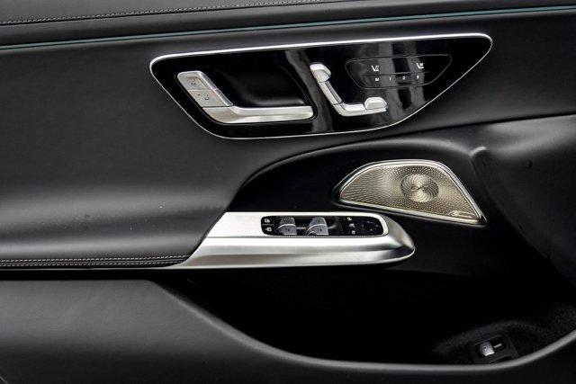 MERCEDES-BENZ E-CLASS - 7