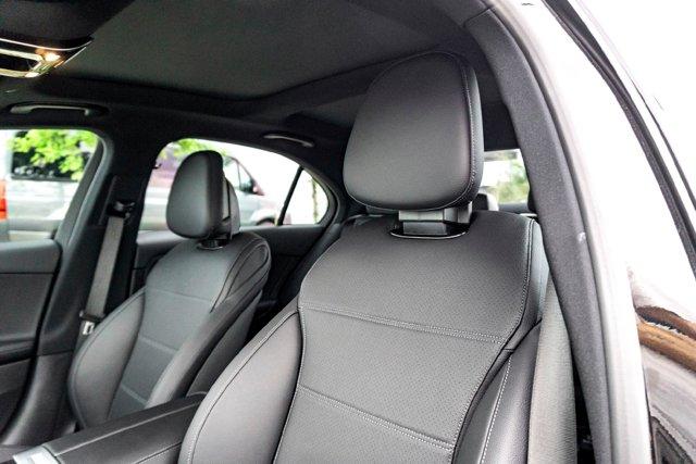 صورة 9 لـ 2026 Mercedes-BENZ C-CLASS