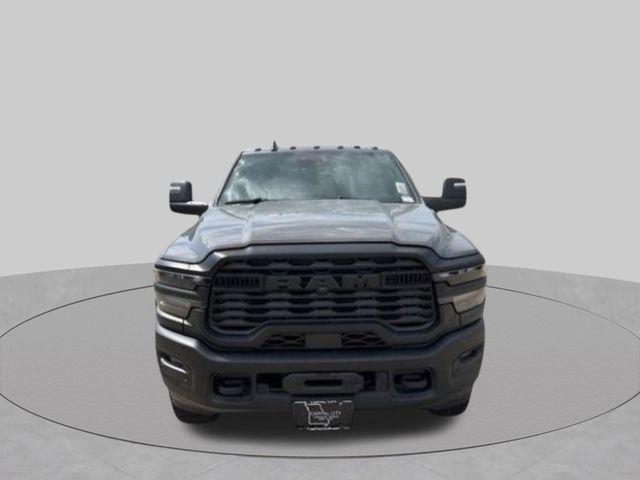 2026 RAM 2500 TRADESMAN CREW CAB 4X4 6'4' BOX — фото 2