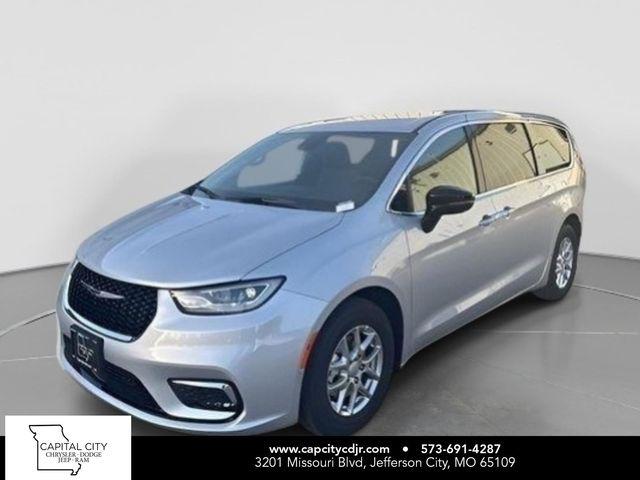New 2026 Chrysler Pacifica L