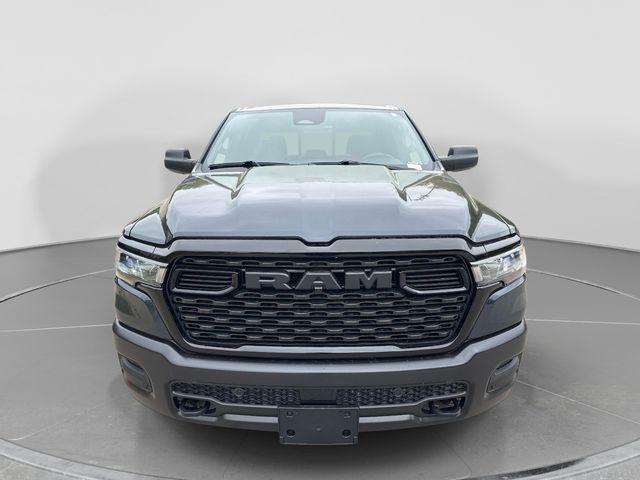 صورة 9 لـ 2026 RAM 1500 WARLOCK CREW CAB 4X4 5'7' BOX