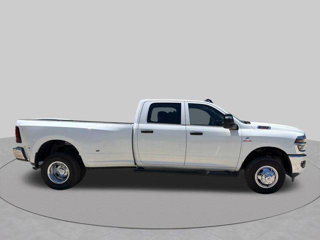 2026 RAM 3500 TRADESMAN CREW CAB 4X4 8' BOX 照片 2