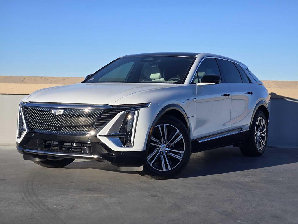 New 2026 Cadillac LYRIQ Luxury