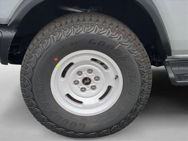 FORD BRONCO - 10