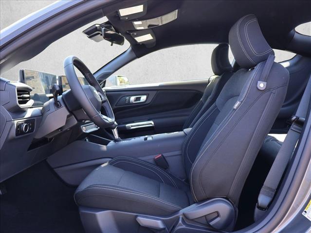 صورة 4 لـ 2026 FORD MUSTANG ECOBOOST