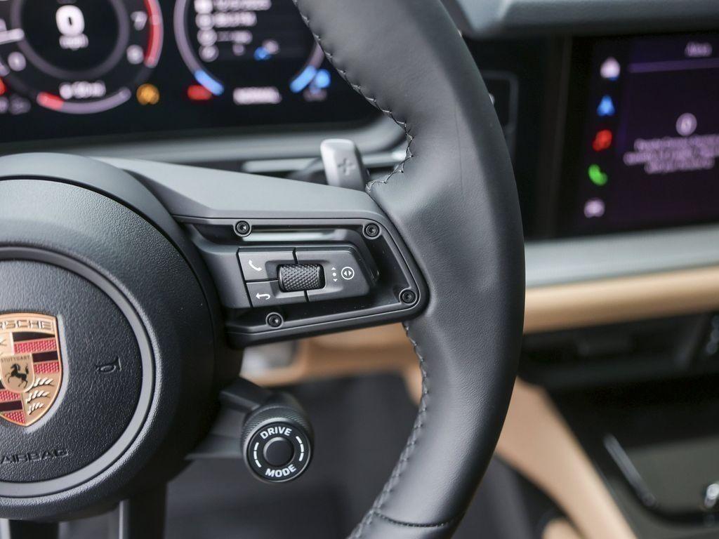 صورة مصغرة 18 لـ 2026 Porsche CAYENNE AWD