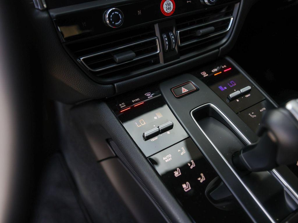 صورة مصغرة 22 لـ 2026 Porsche MACAN