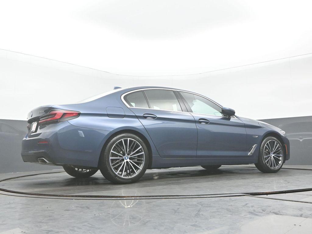 صورة مصغرة 12 لـ 2023 BMW 530E BASE