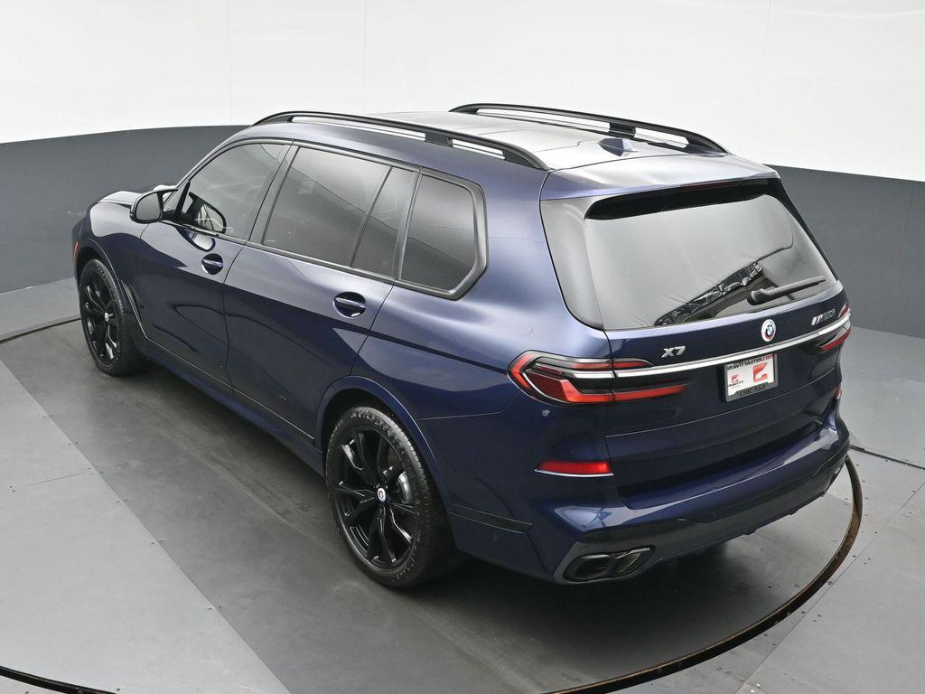 صورة 13 لـ 2023 BMW X7 M60I