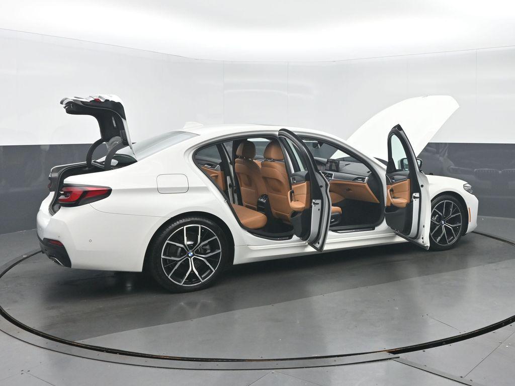 صورة مصغرة 38 لـ 2023 BMW 530 I XDRIVE