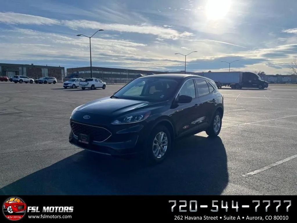 Used 2022 Ford Escape SE