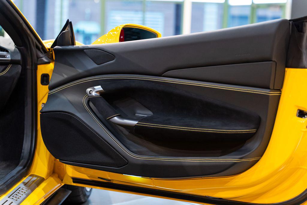2021 Ferrari F8 SPIDER BASE 照片 44