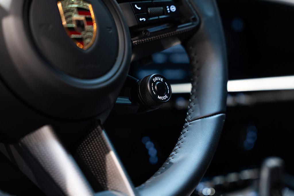 2025 Porsche 911 TURBO — миниатюра 35