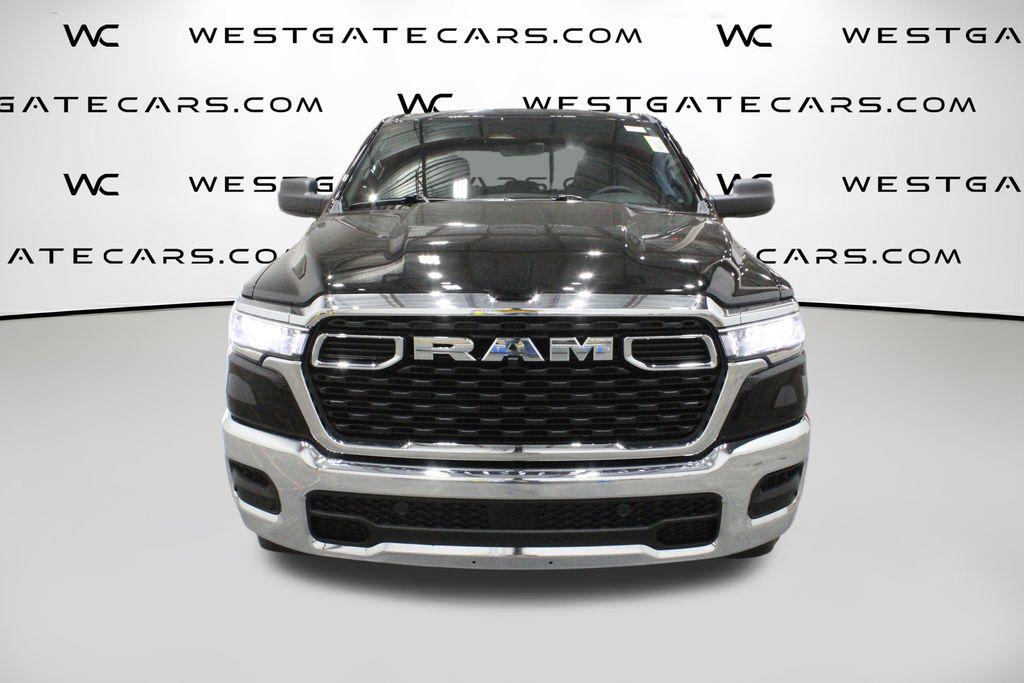 صورة 4 لـ 2025 RAM 1500 TRADESMAN