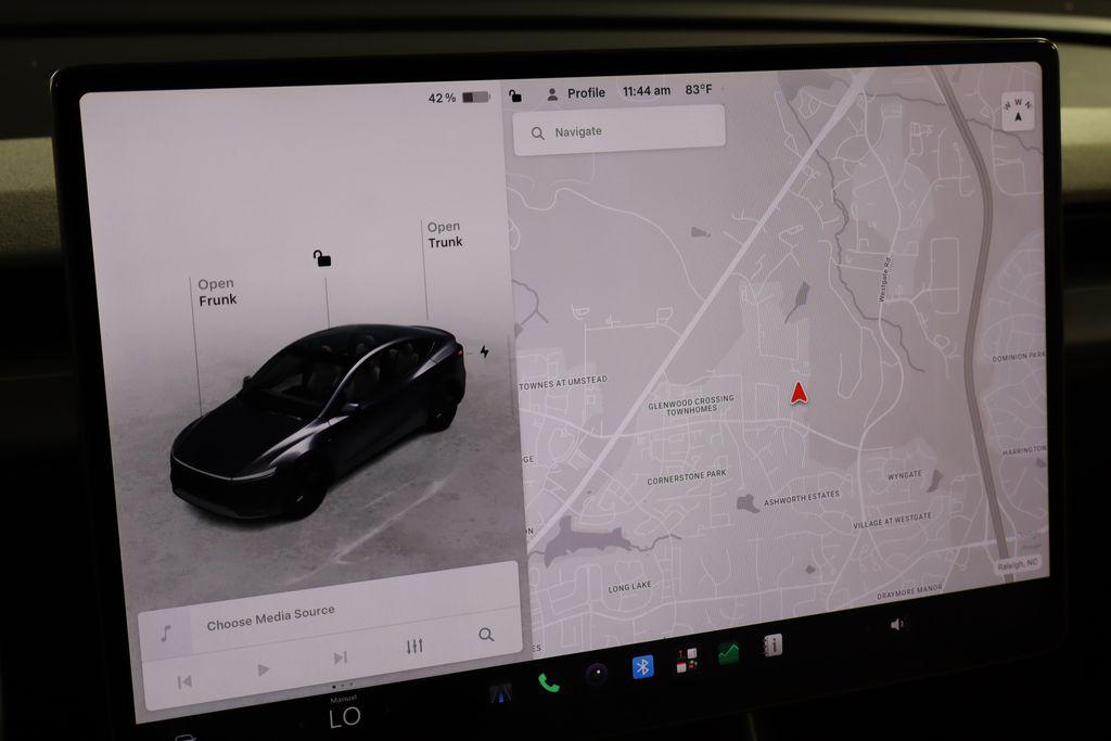 2026 Tesla MODEL Y LONG RANGE LAUNCH SERIES 缩略图 36