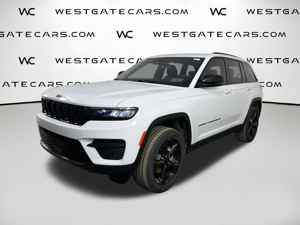 New 2025 Jeep Grand Cherokee Laredo