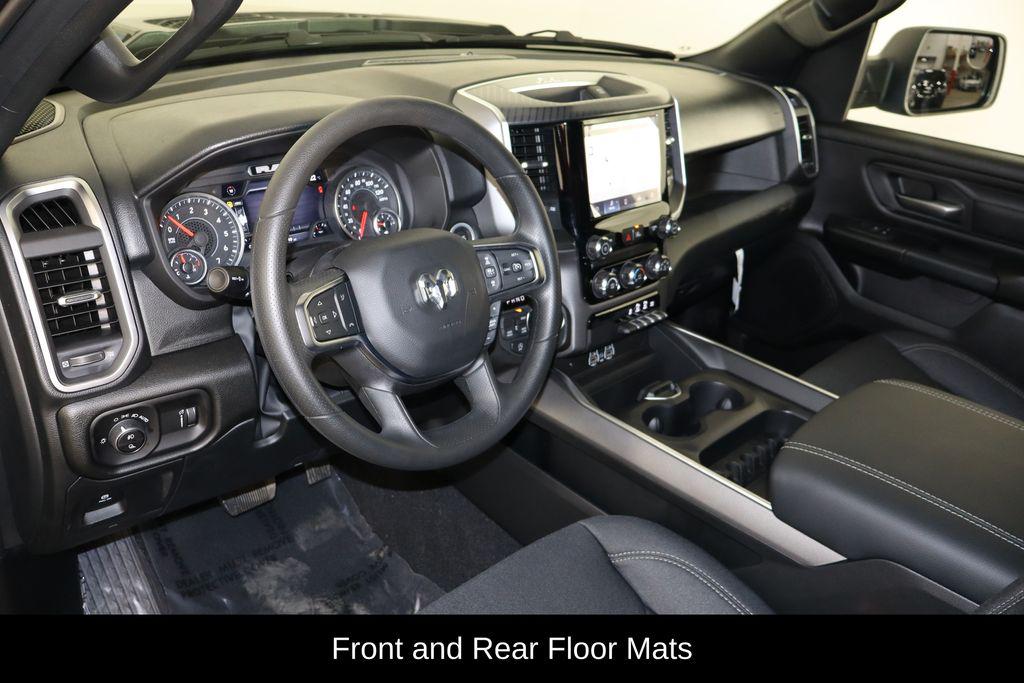 صورة مصغرة 24 لـ 2026 RAM 1500 EXPRESS