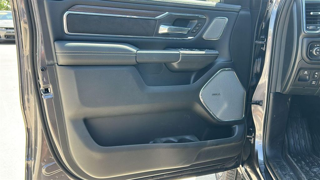 2026 RAM 1500 LARAMIE 缩略图 18