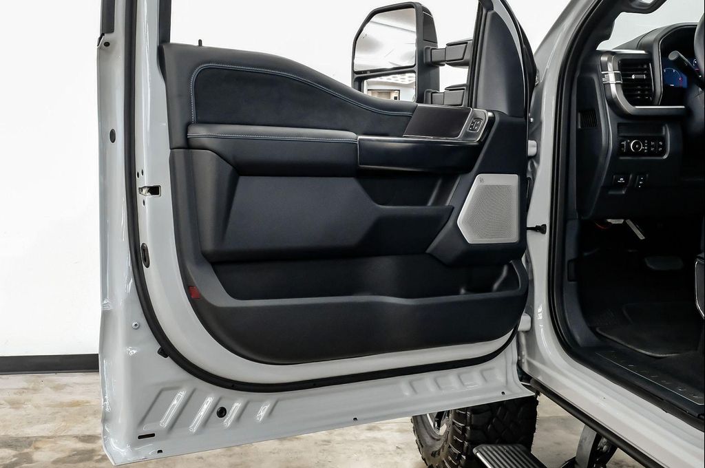 2026 FORD F-250 PLATINUM thumbnail 49