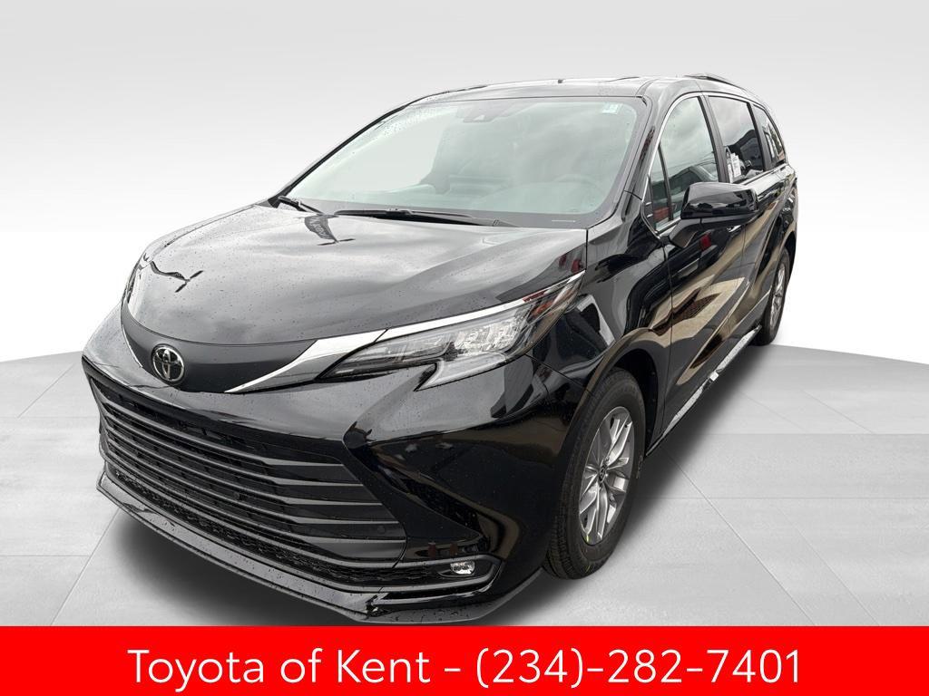 New 2026 Toyota Sienna XLE