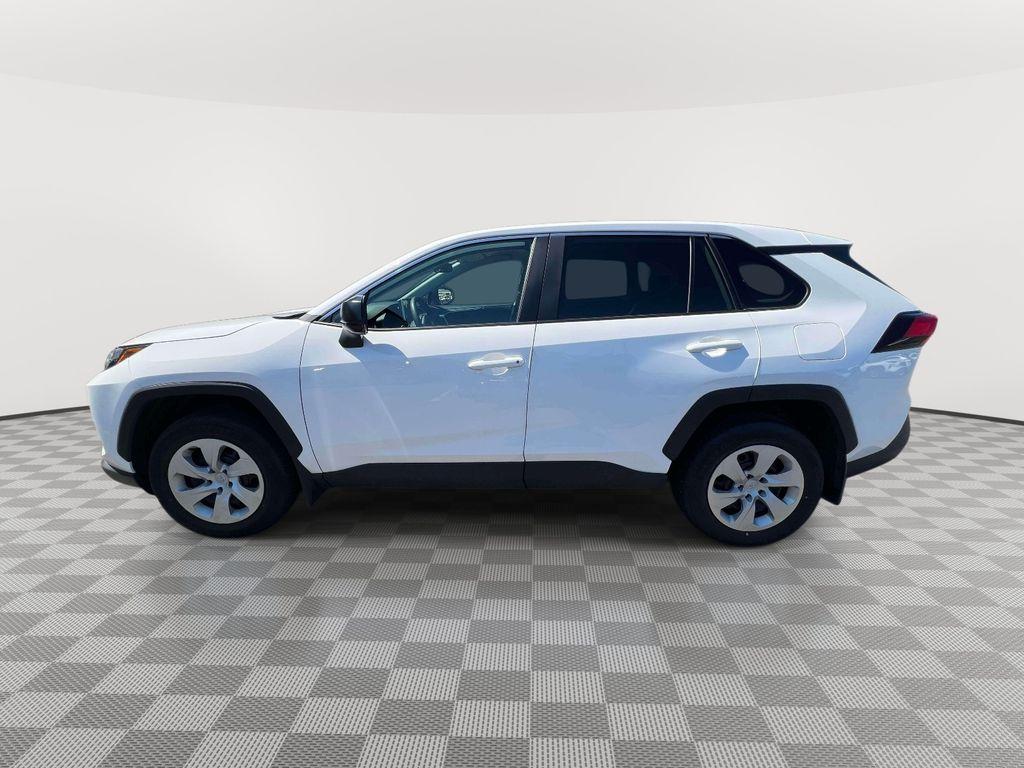 صورة 5 لـ 2025 Toyota RAV4 LE