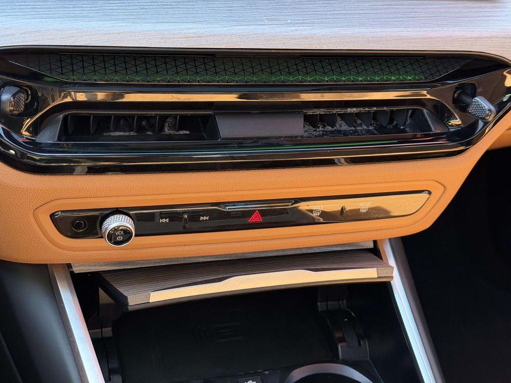 صورة مصغرة 30 لـ 2026 BMW 330 I XDRIVE NA