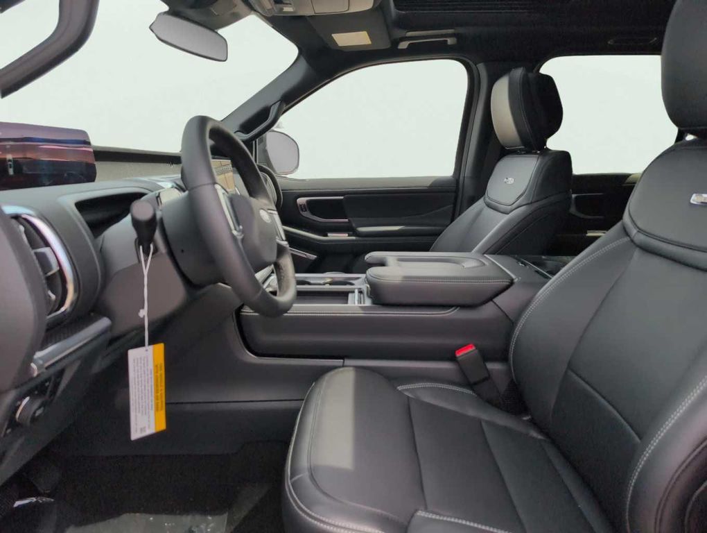 2027 FORD EXPEDITION PLATINUM 照片 9