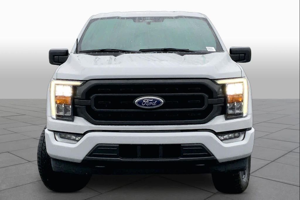 FORD F-150 XLT - 4