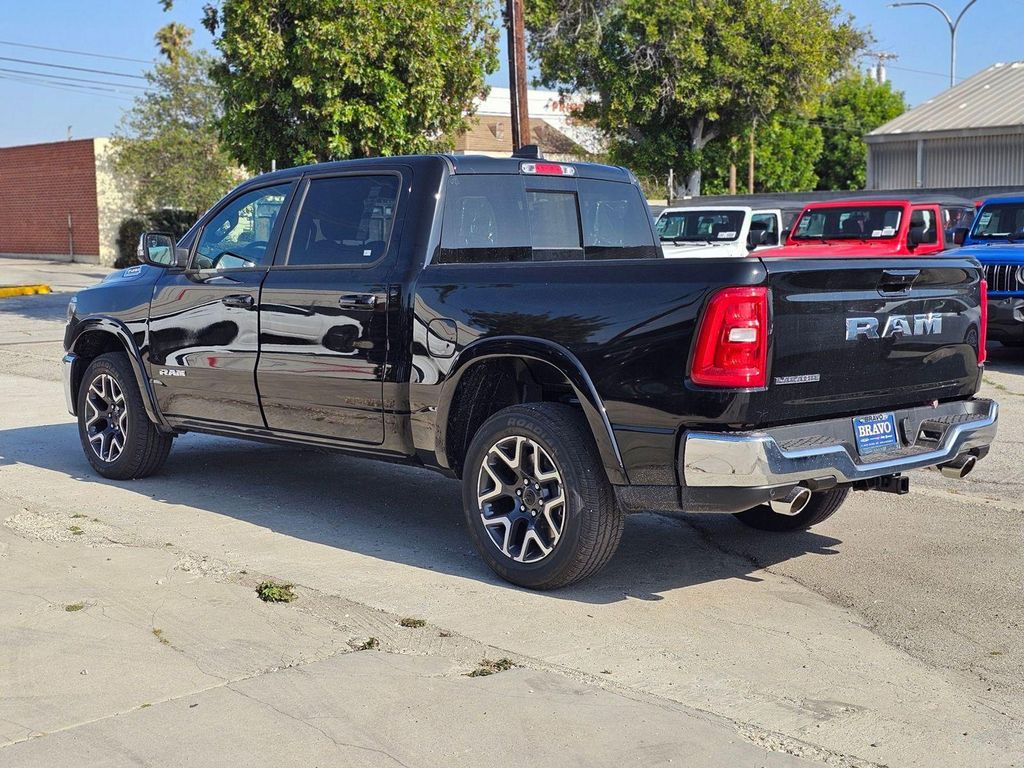 صورة 8 لـ 2026 RAM 1500 LARAMIE